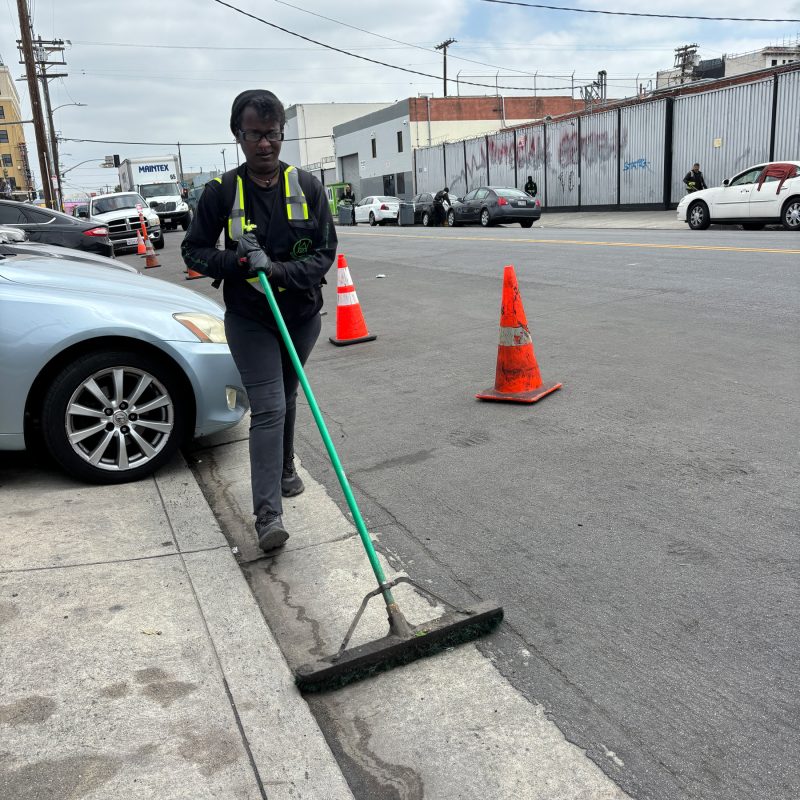 Urban Alchemy Skid Row Clean Team